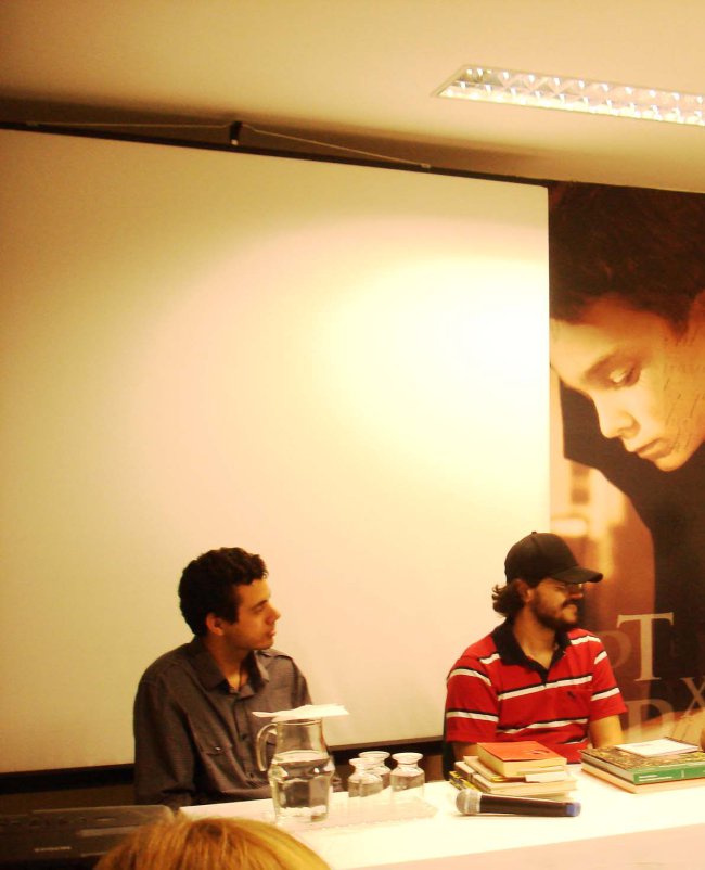 3] os designers Vinícius Guimarães e Werllen Castro